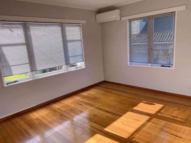 49 Sabulite Road Kelston_1