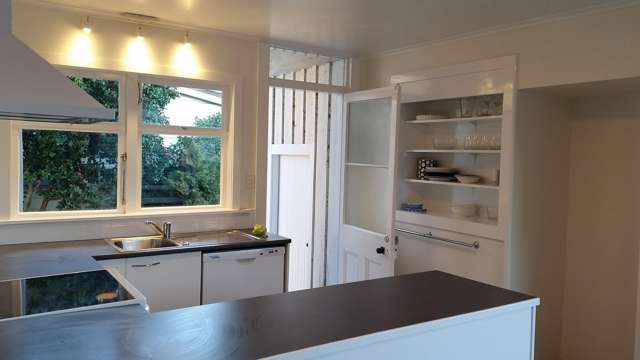 598 Ferguson Street 2145_1