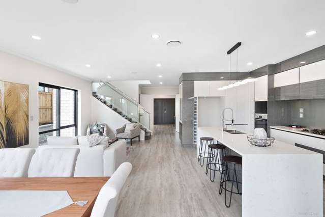 33 Carrickdawson Drive Flat Bush_4