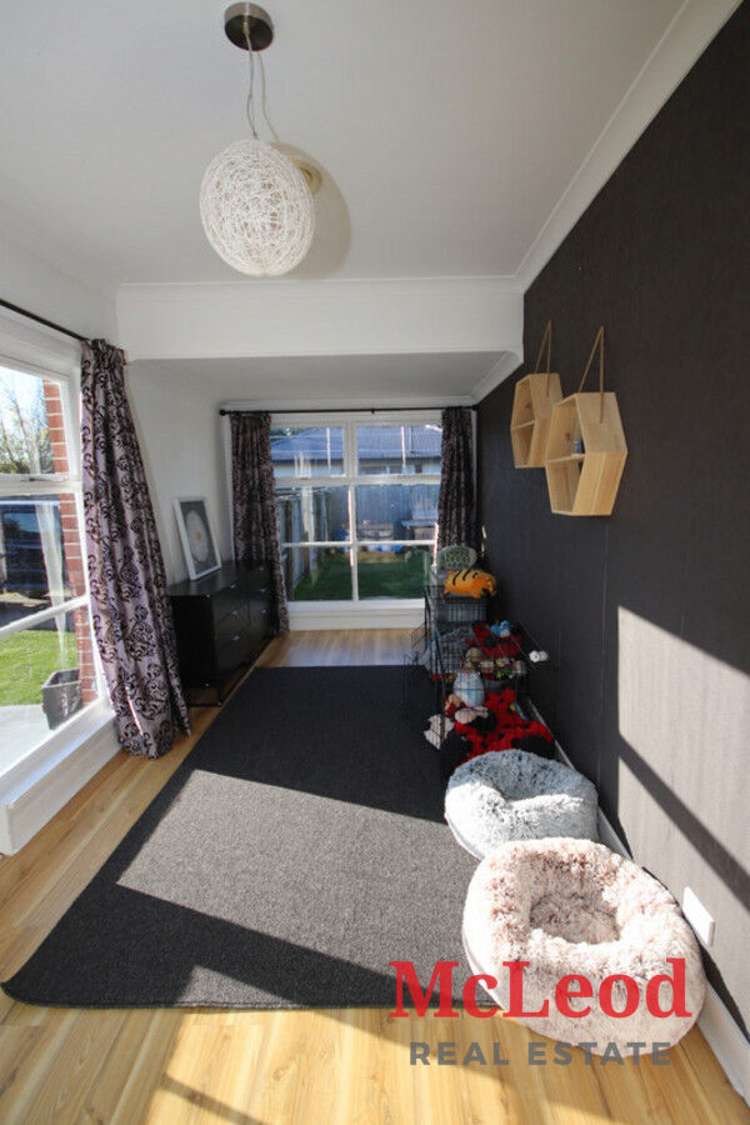 8 Pages Road Allenton_13