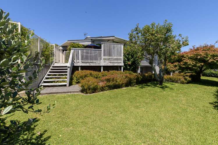 17 Matua Road Matua_12