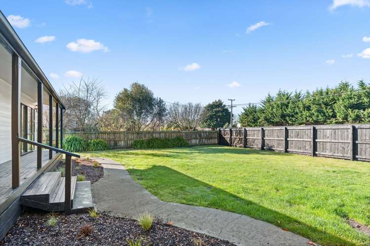 424 High Street South Carterton_22