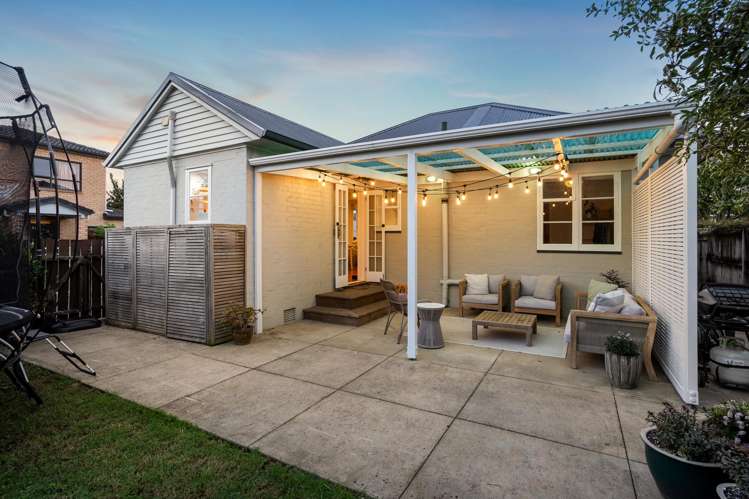 30 Newcastle Terrace Mount Albert_24