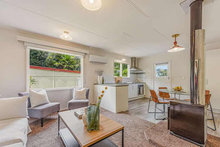 2/9a Titoki Street Stoke_2