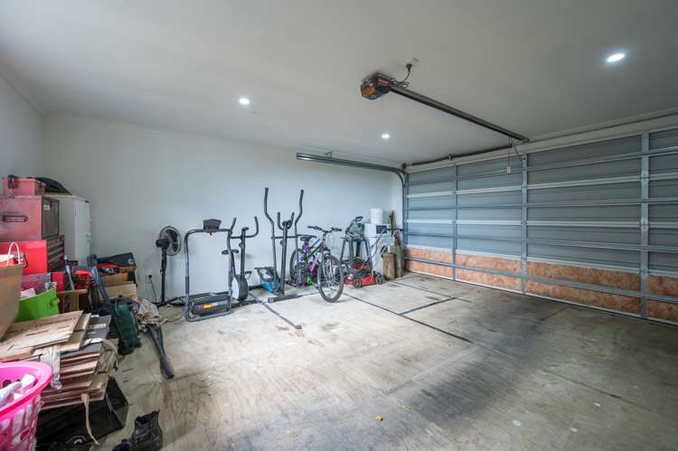 11 Woodford Lane Stoke_18