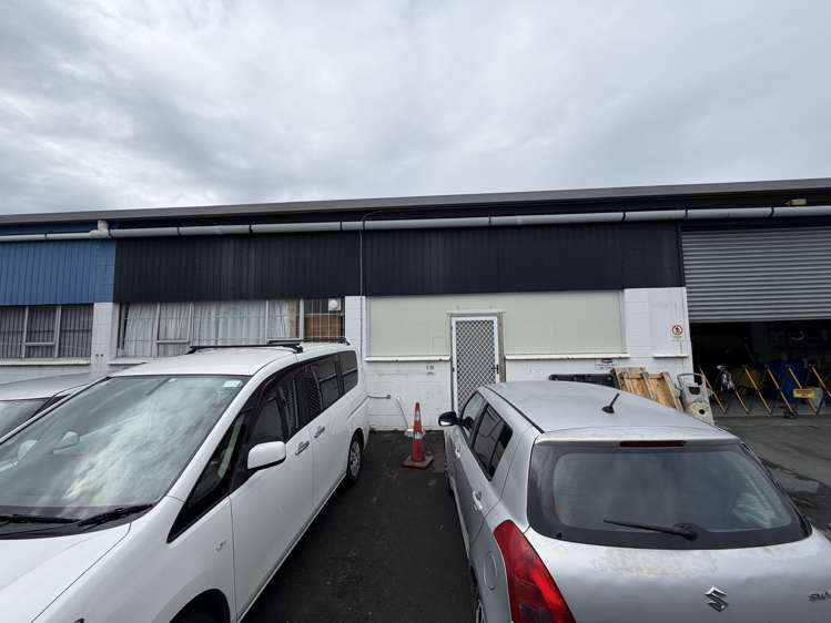 1B/24 Harris Road East Tamaki_5