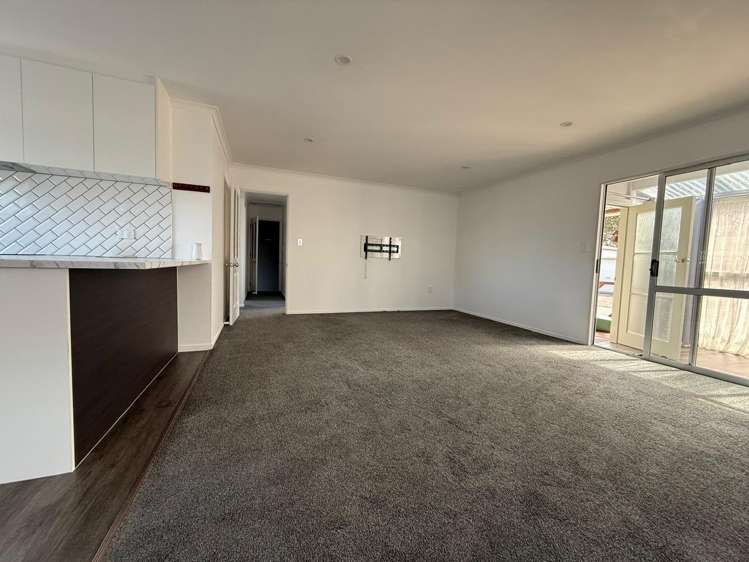 4 Lickfold Lane Pukete_3