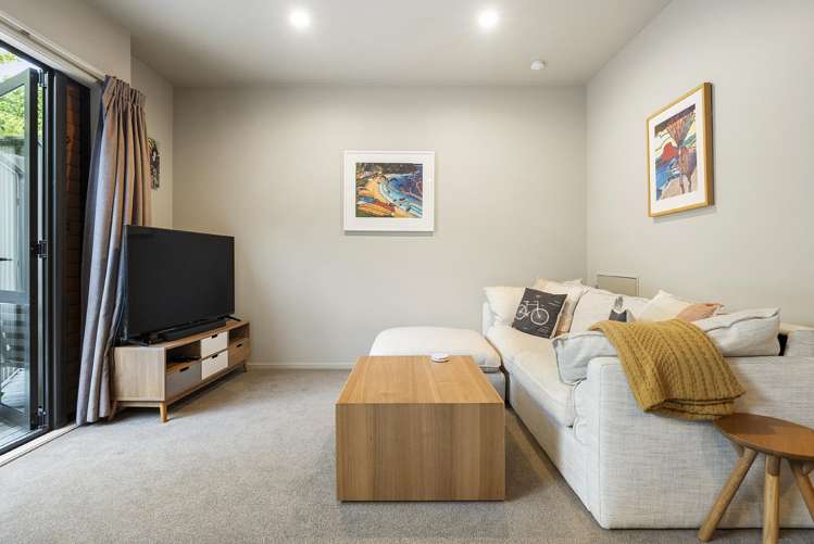 8/11 The Avenue Albany_5