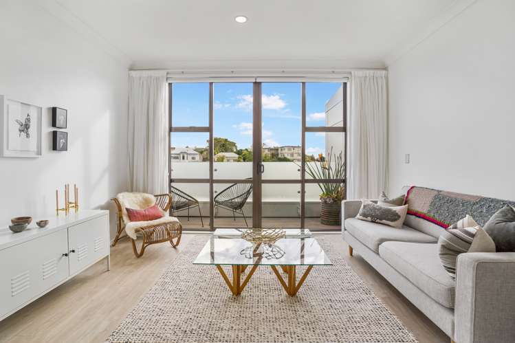 305/3 Morningside Drive Morningside_5