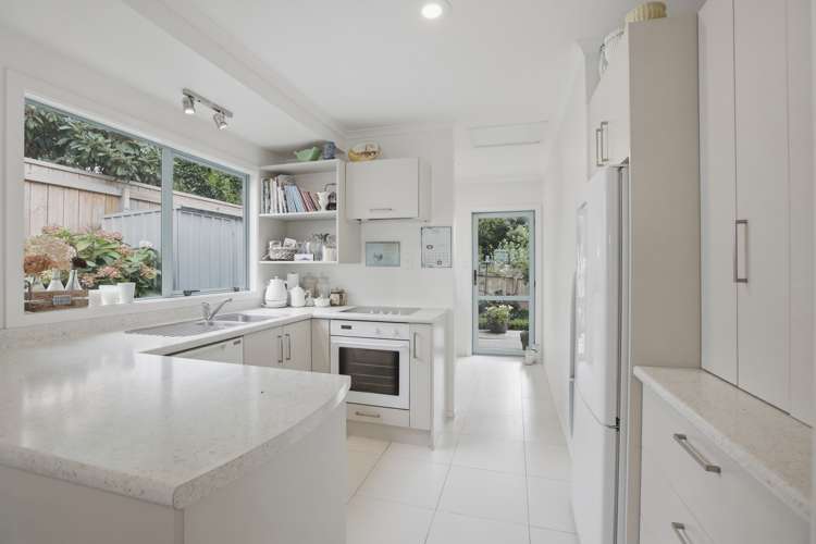 86A Gover Street New Plymouth Central_28