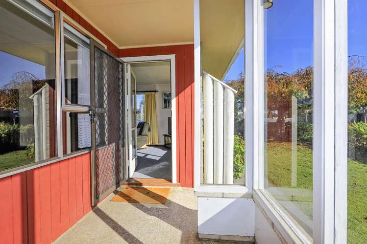 812 Willowpark Road South Akina_8