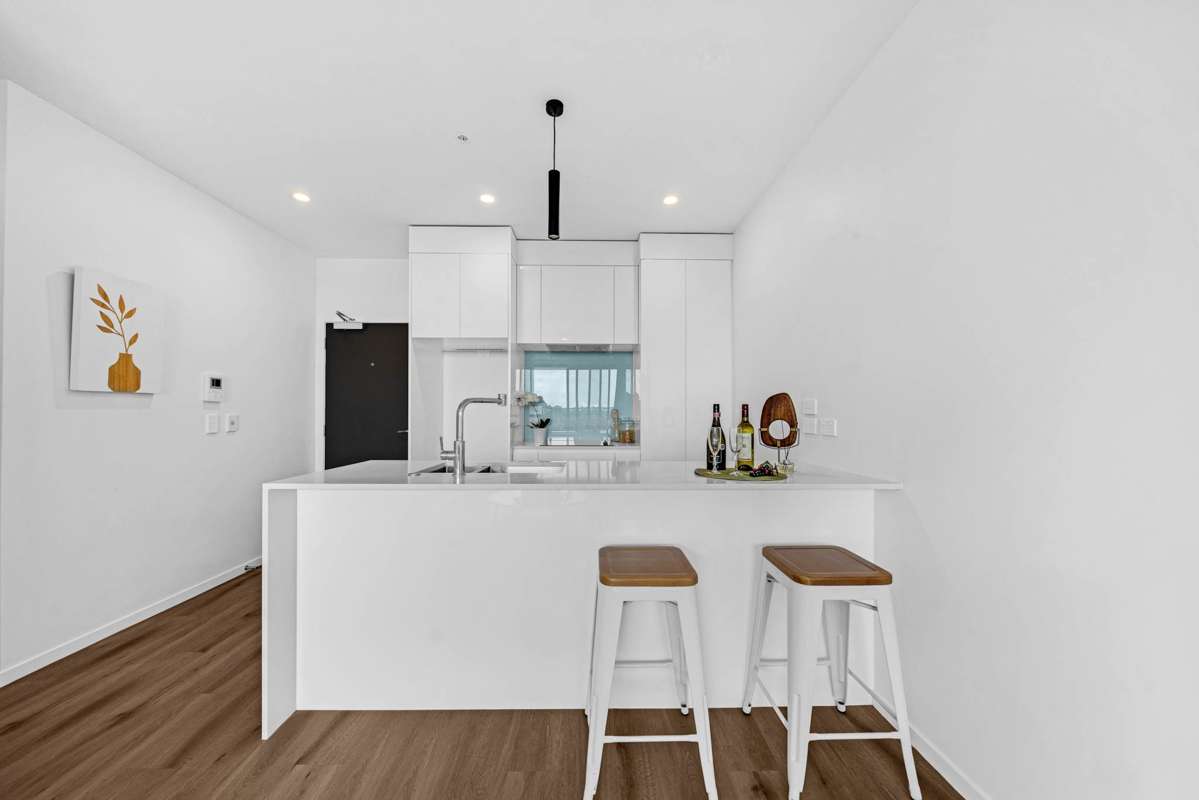 502/12 Barrack Road_1