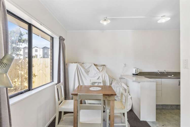 2/8 Ingram Street Papakura_7