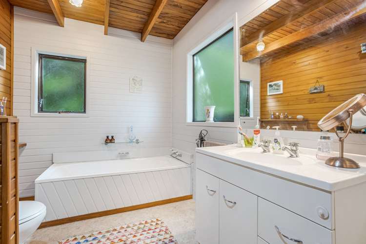 26 Mceldowney Road Titirangi_13