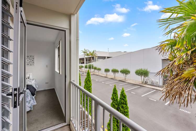 98b Michael Jones Drive Flat Bush_6