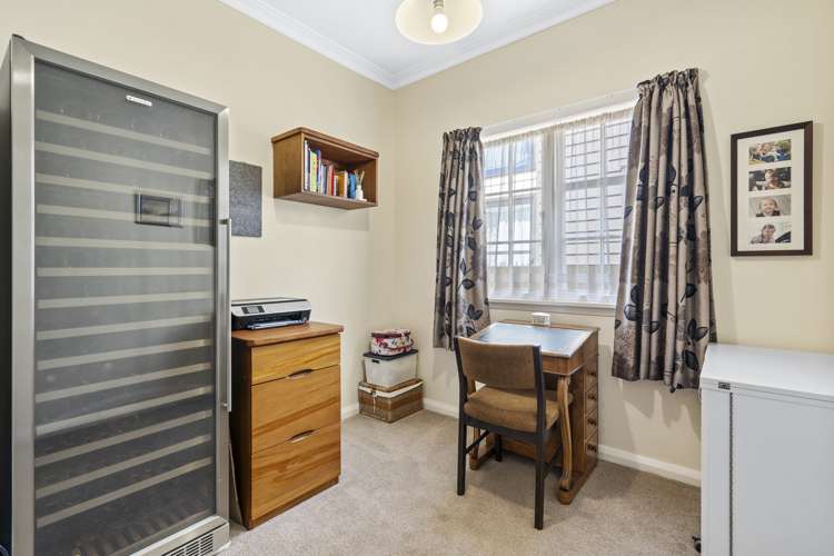 32 Bentinck Avenue Strathmore Park_10