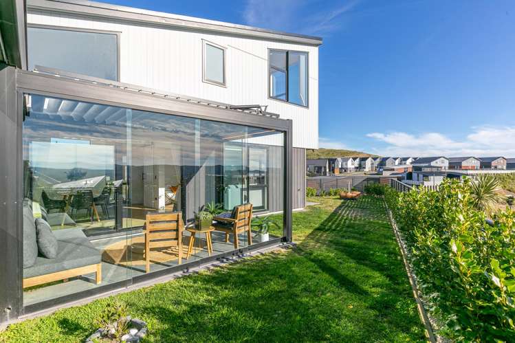 81 Cedarwood Street Woodridge_9