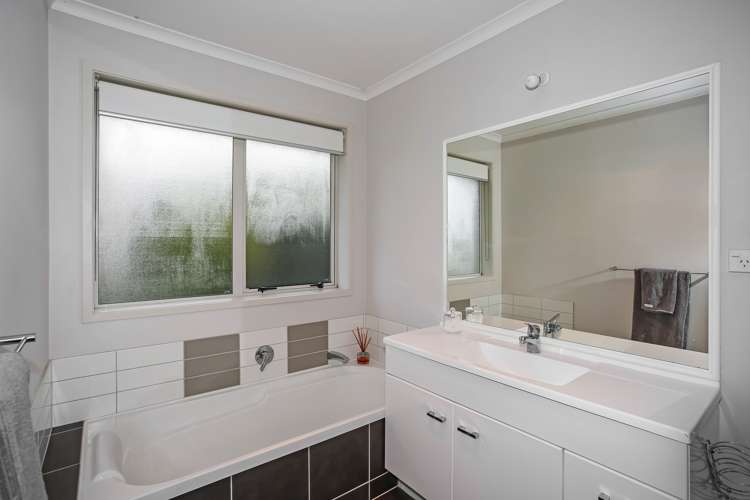 2 Bob Craig Place Pukekohe_15