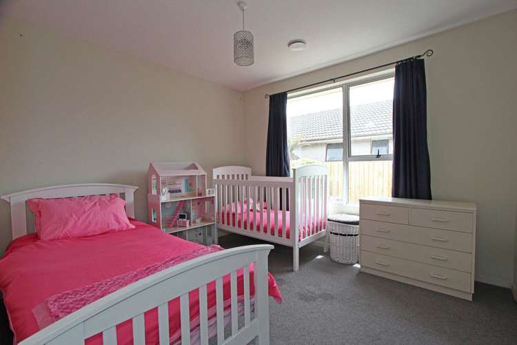 60 Oakley Crescent Hornby_11