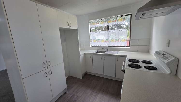 4C Hall Avenue Mangere_9