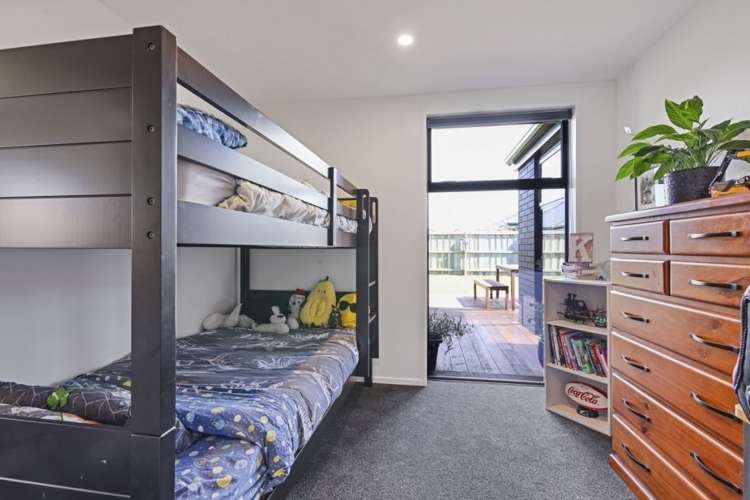 24 Nathaniel Archer Street Woodend_19