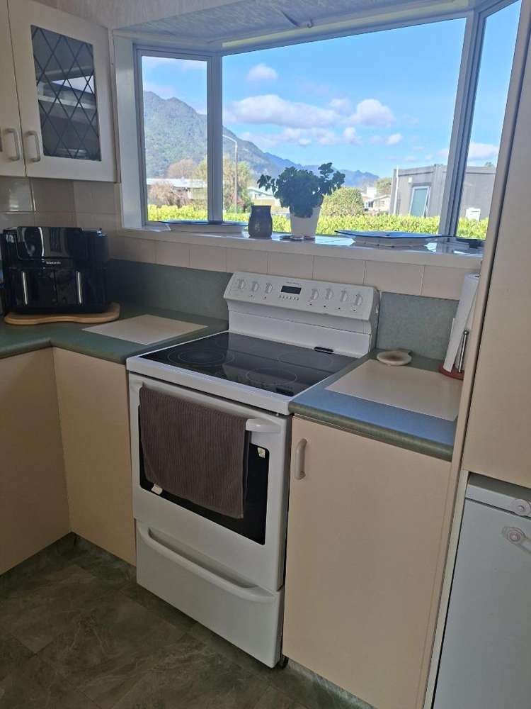 37 Clarke Avenue Te Aroha_4