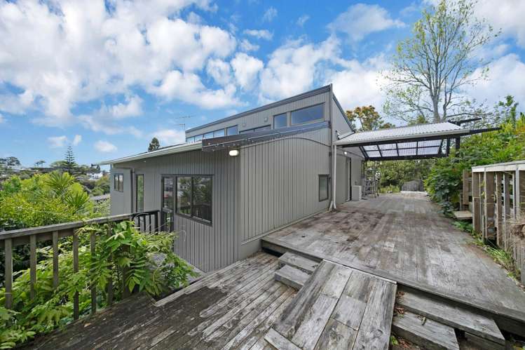 84 & 86 Ayton Drive Totara Vale_16