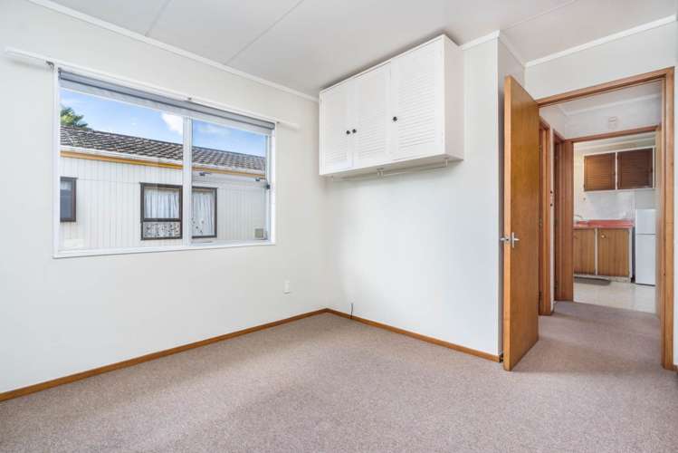 2/63 Fourth Avenue Woodhill_10