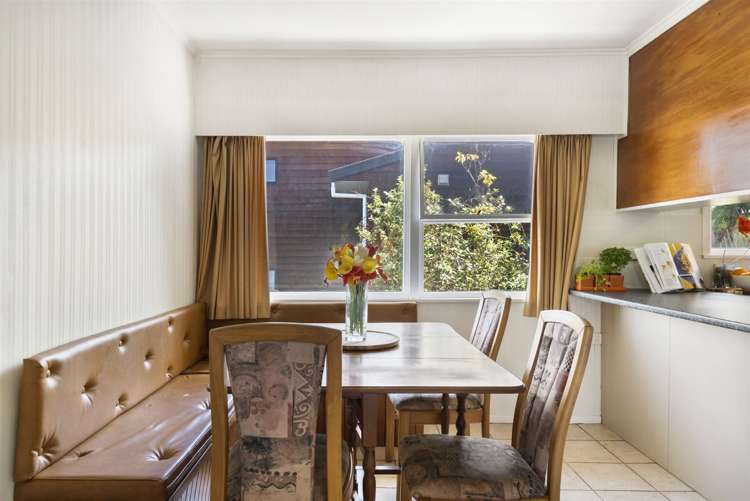 115 Sunset Road Totara Vale_11