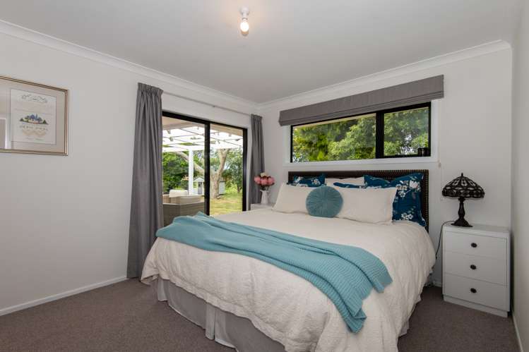 186 Holland Road Puketaha_11