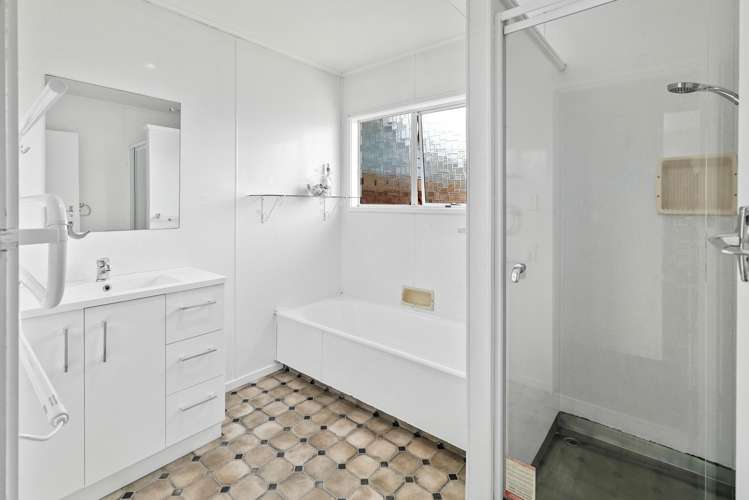 2/61 Leicester Street Stoke_10