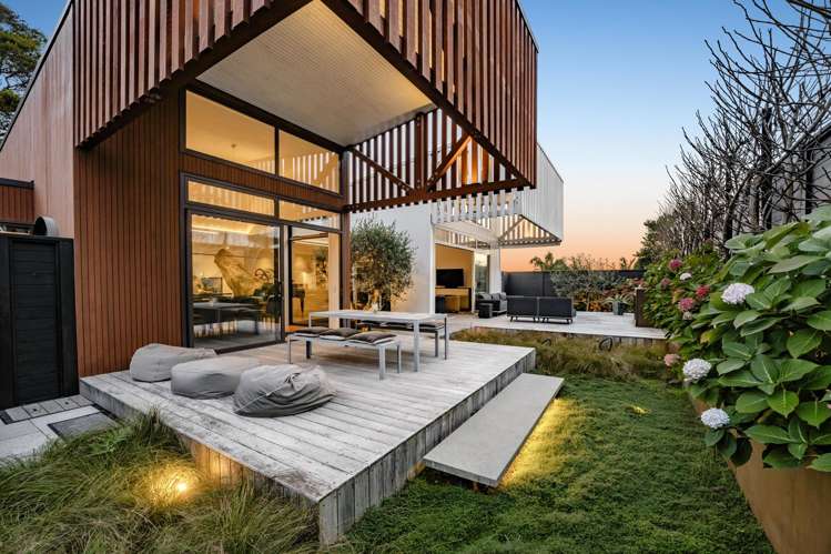8 Mount Hobson Lane_3