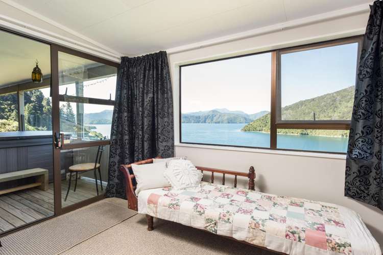 424 Port Underwood Road Whatamango Bay_11