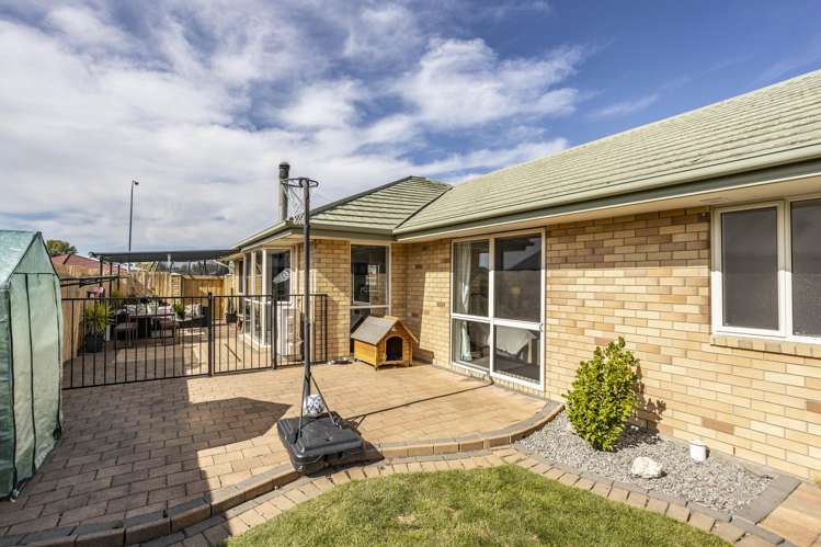 22 Paget Drive Woodend_32
