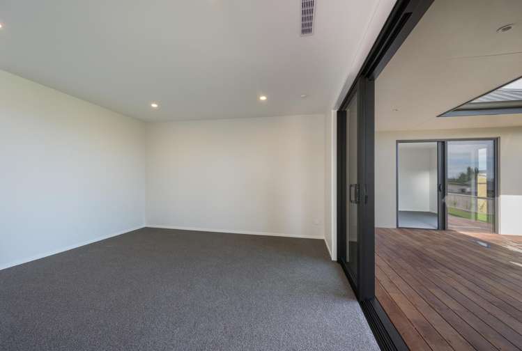 8 Paton Road Richmond_8