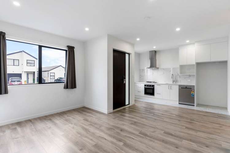 9 Puwha Street Massey_4