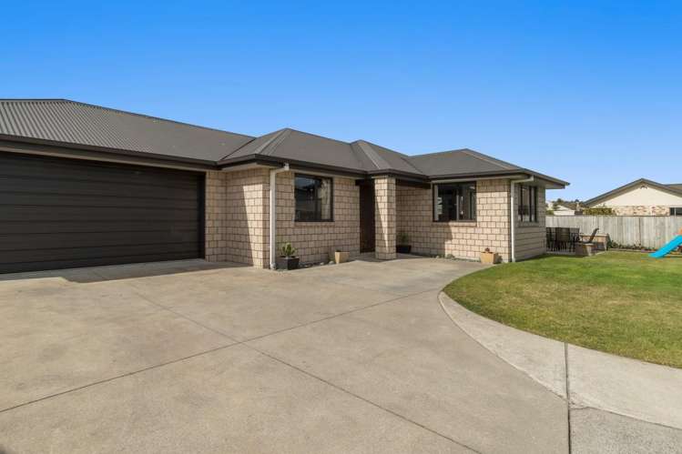 302 Carmichael Road Brookfield_1