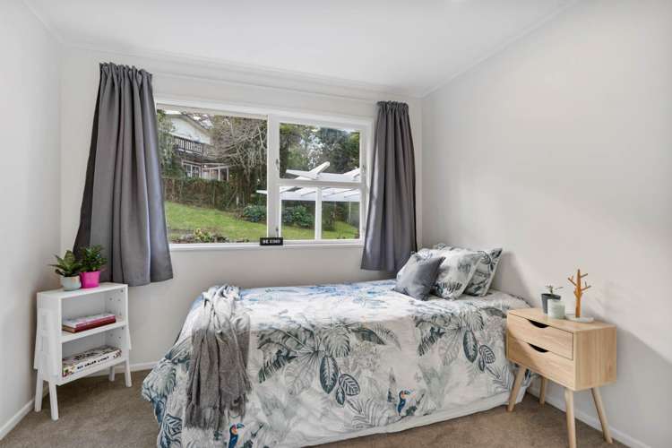 8 Ragley Street Titirangi_13