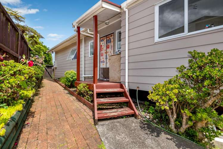 1/17a Idesia Place Totara Heights_13