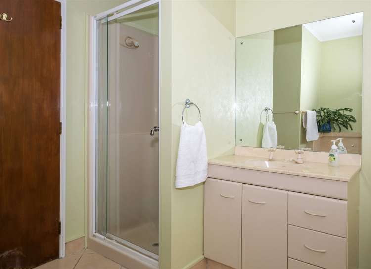 4 Cricklewood Lane Springlands_11