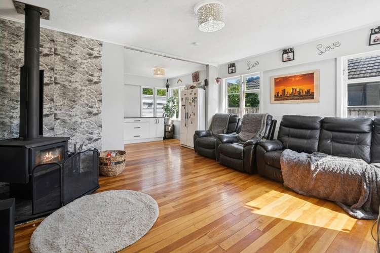 203 Wellington Road Wainuiomata_11