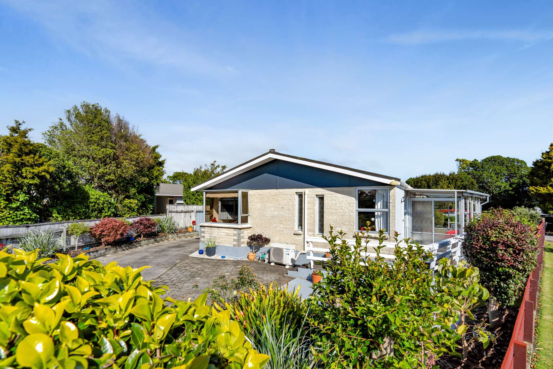 22 Waiwera Place Merrilands_0