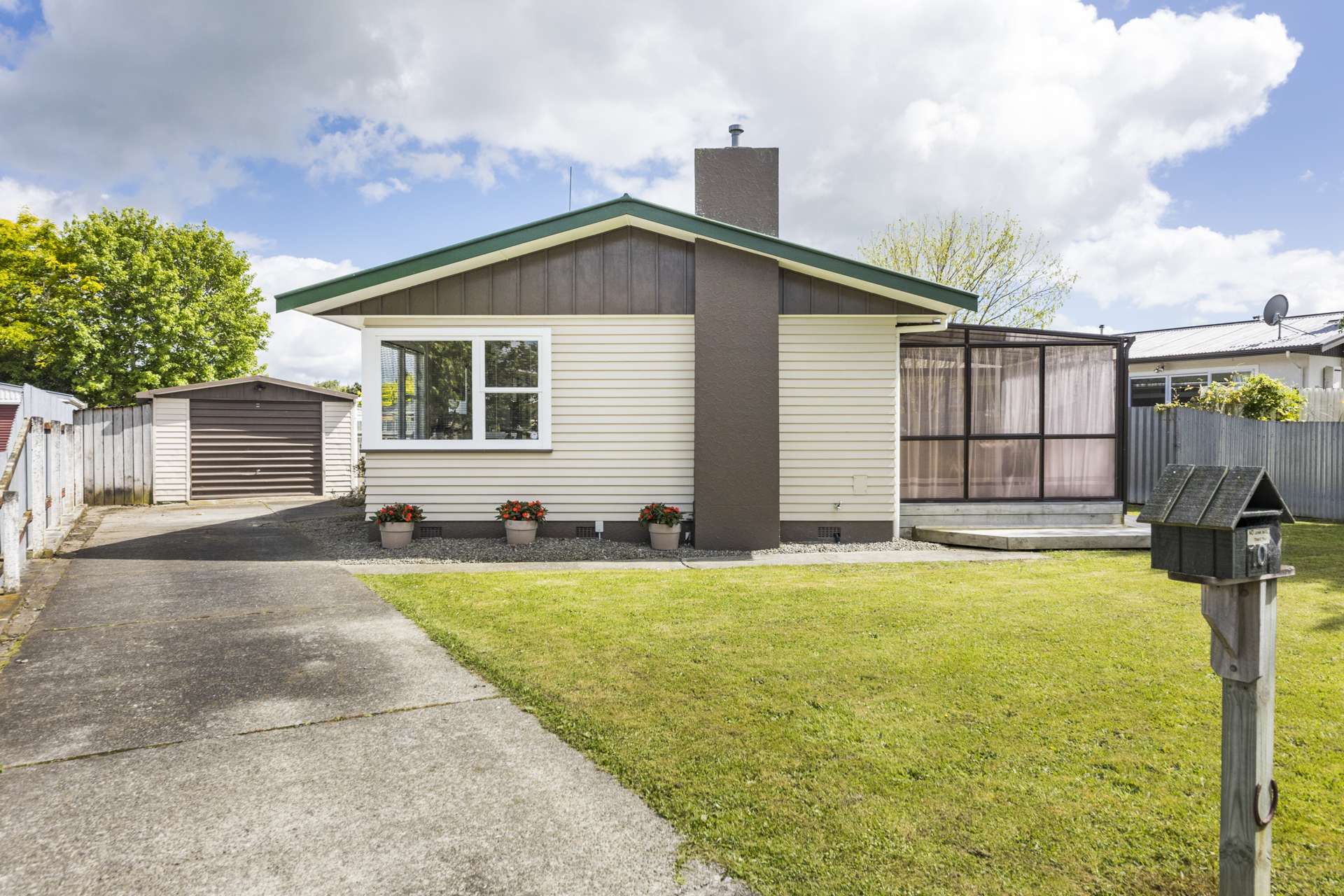 10 Catlins Crescent Milson_0