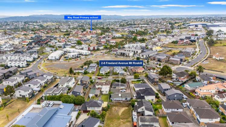 2/8 Freeland Avenue Mount Roskill_13