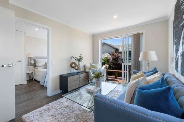 92 Arrowsmith Drive Flat Bush_2