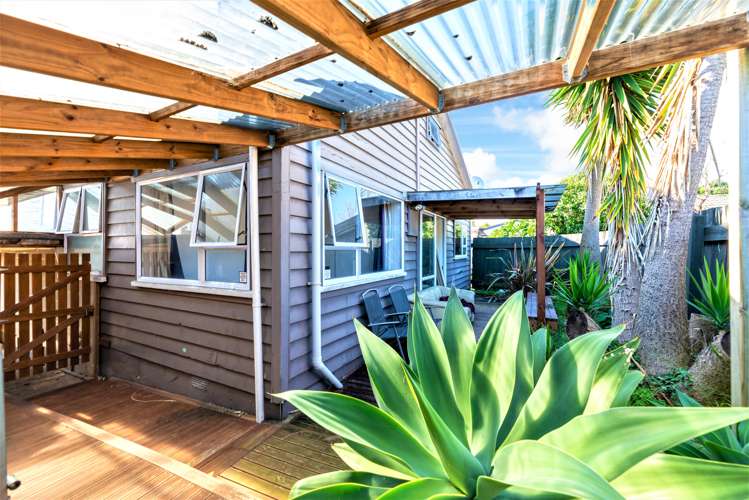 99 Rockfield Road Penrose_3