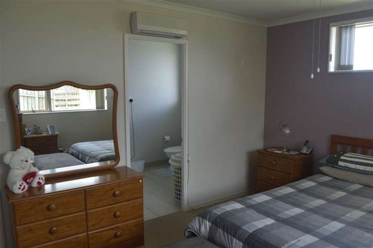 32 Keri Vista Rise Papakura_16