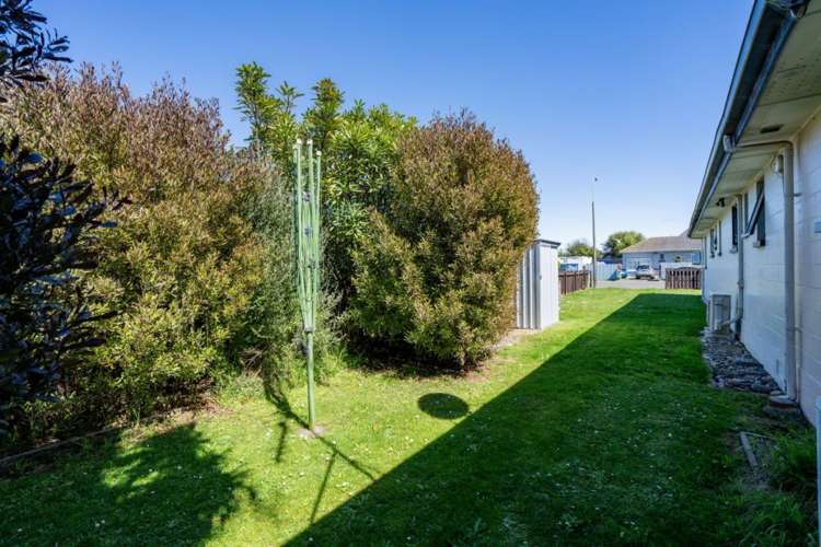 2/233 Ettrick Street Appleby_14