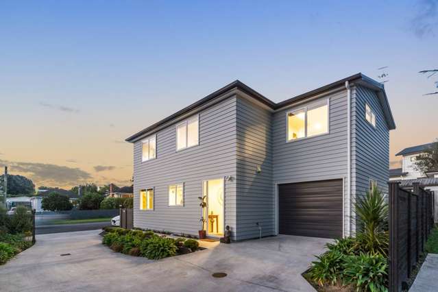 16a Gloria Avenue Te Atatu Peninsula_1