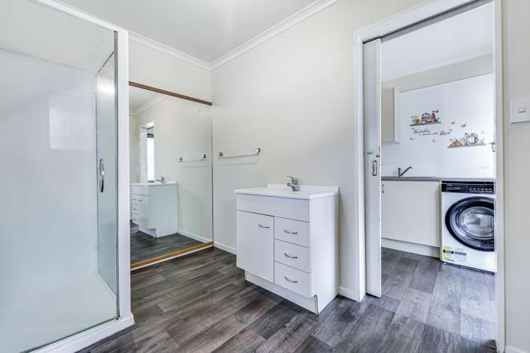 198 & 198A Mahoe Street Melville_38